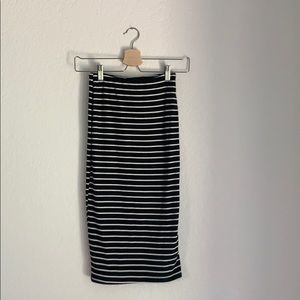 Striped fitted cotton skirt